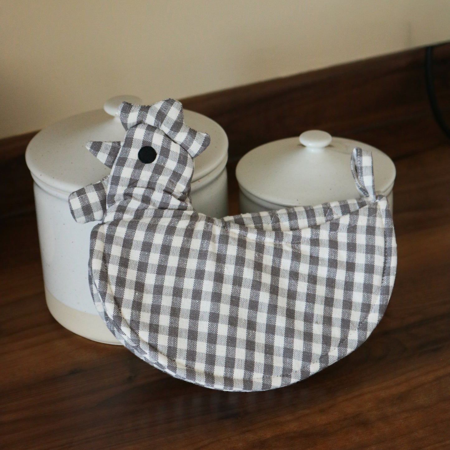 Hen Pot Pincher