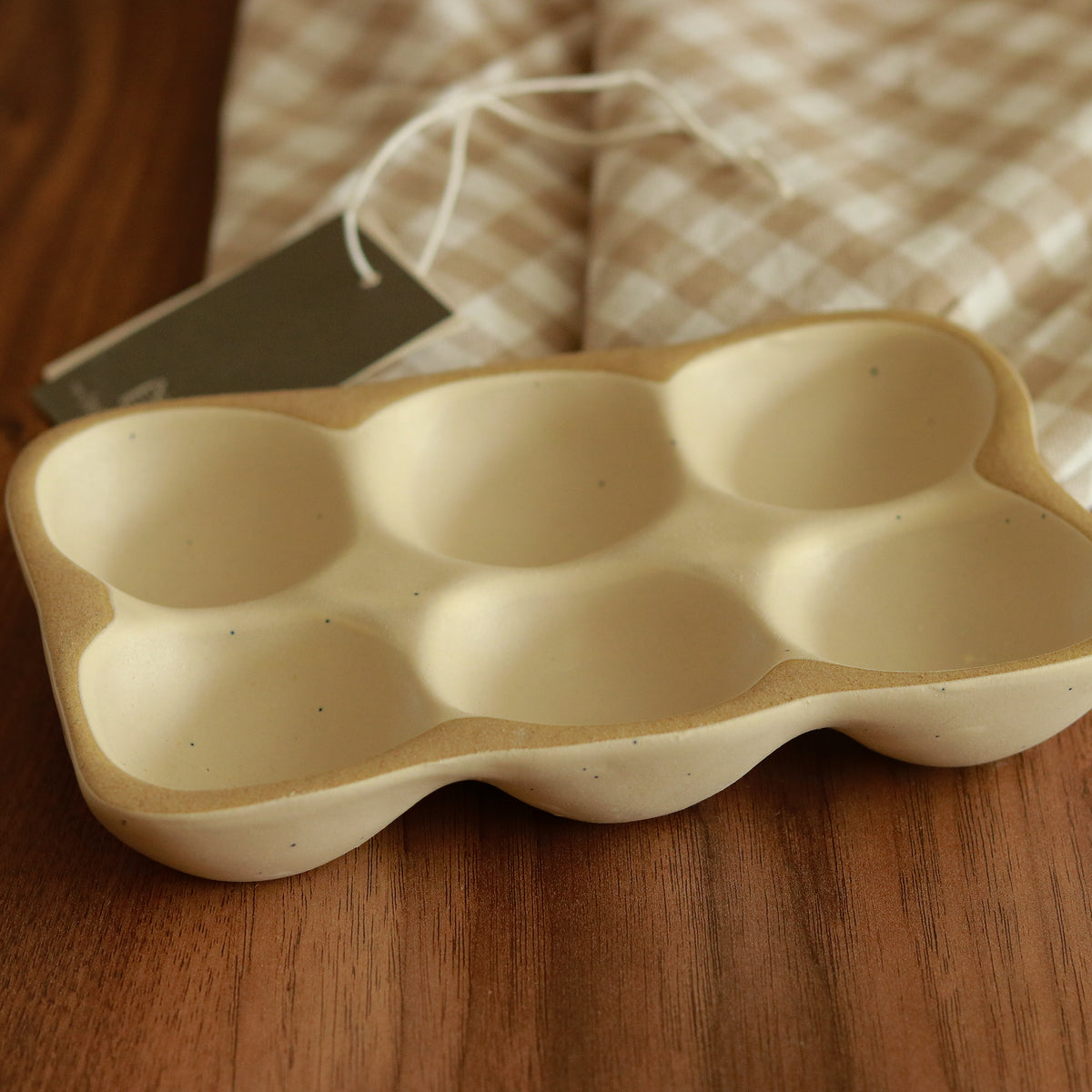 Stoneware egg tray in Weathered Oat